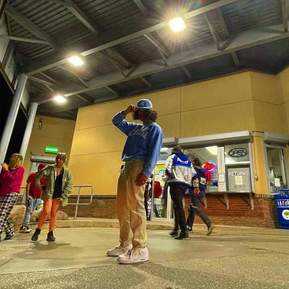 Meet your Posher, Dylan - Picture 1 of 1